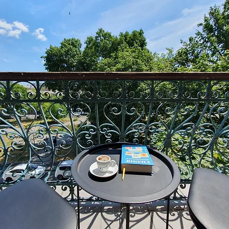 Amelie * Odesa